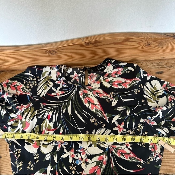 Code x Mode floral Hawaiian top - Picture 8 of 14